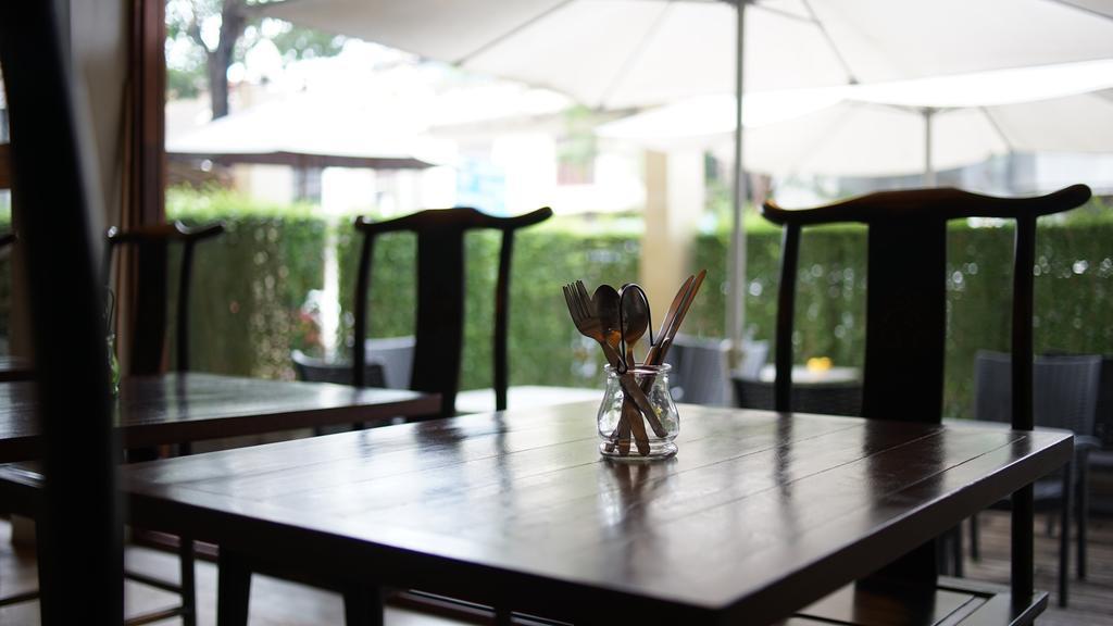 Villa Bangkok Bagian luar foto
