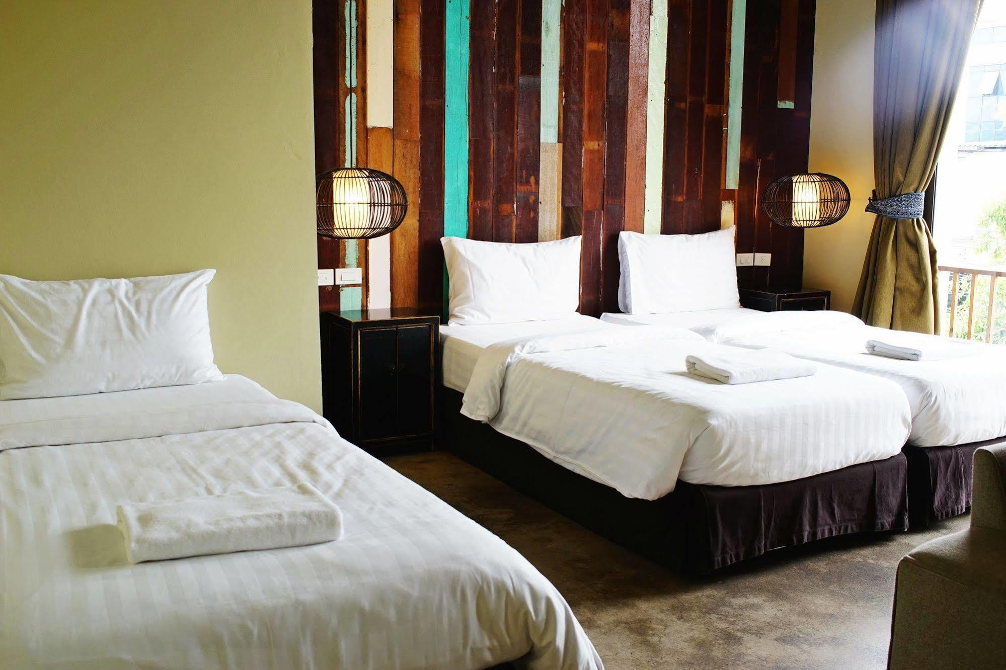 Villa Bangkok Bagian luar foto